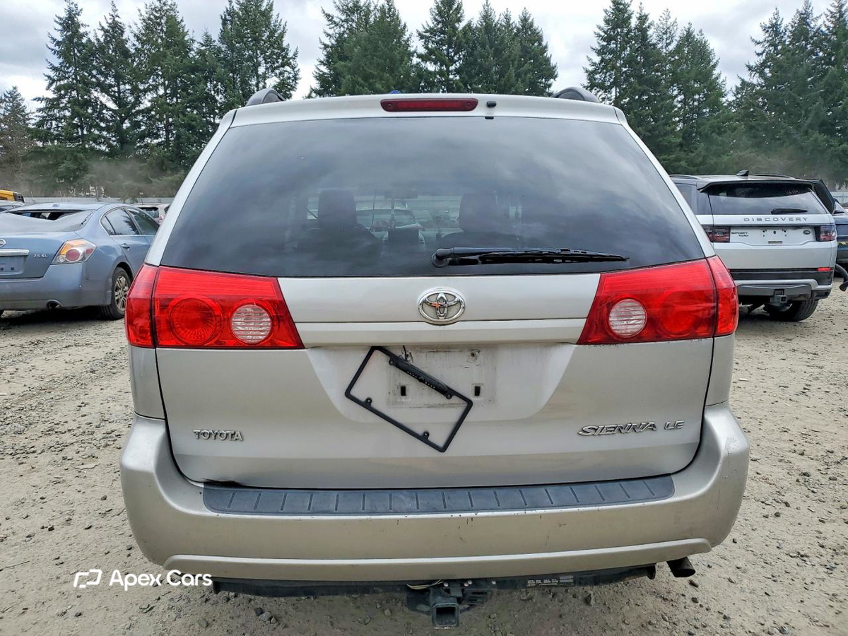 Toyota Sienna 2010