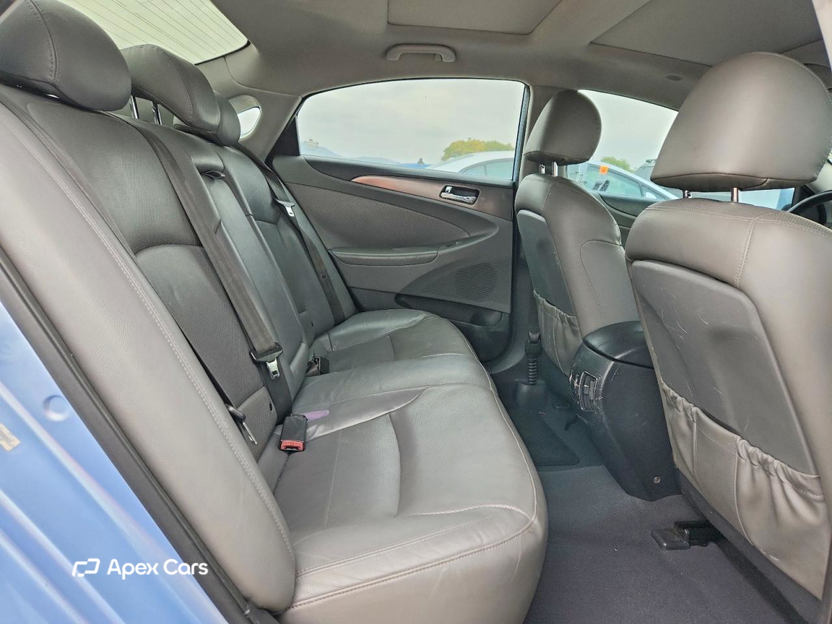 Hyundai Sonata 2013