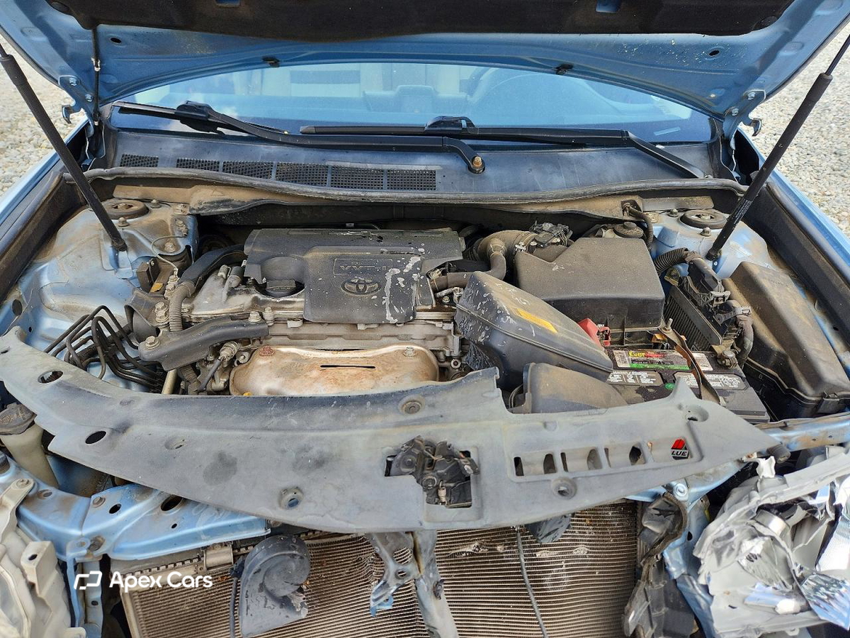 Toyota Camry 2012