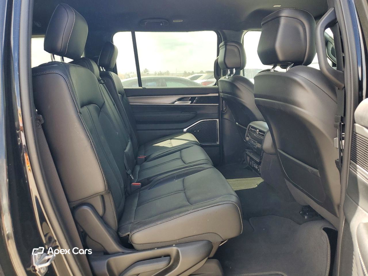Jeep Grand Wagoneer 2025