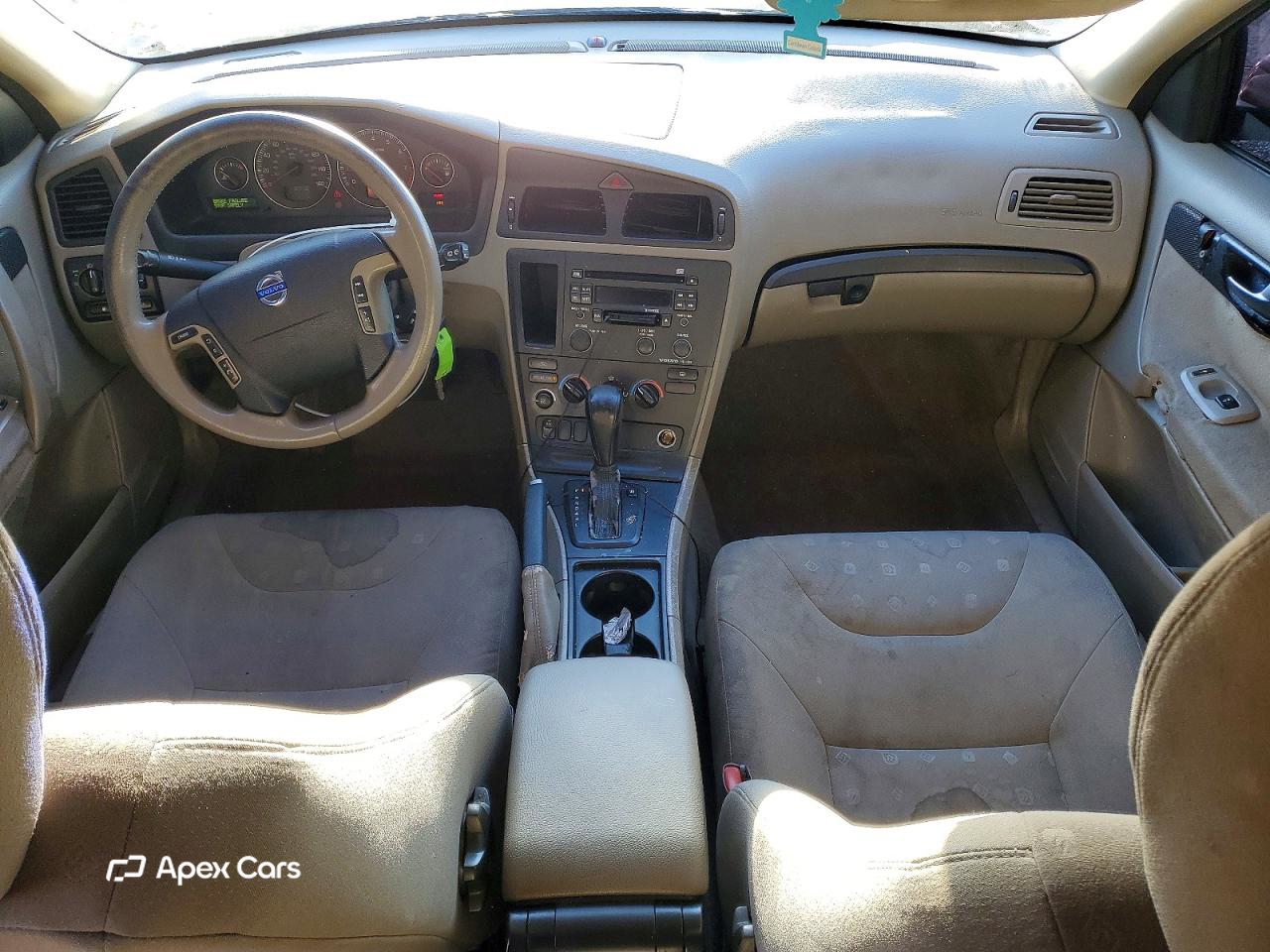 Volvo V70 2004
