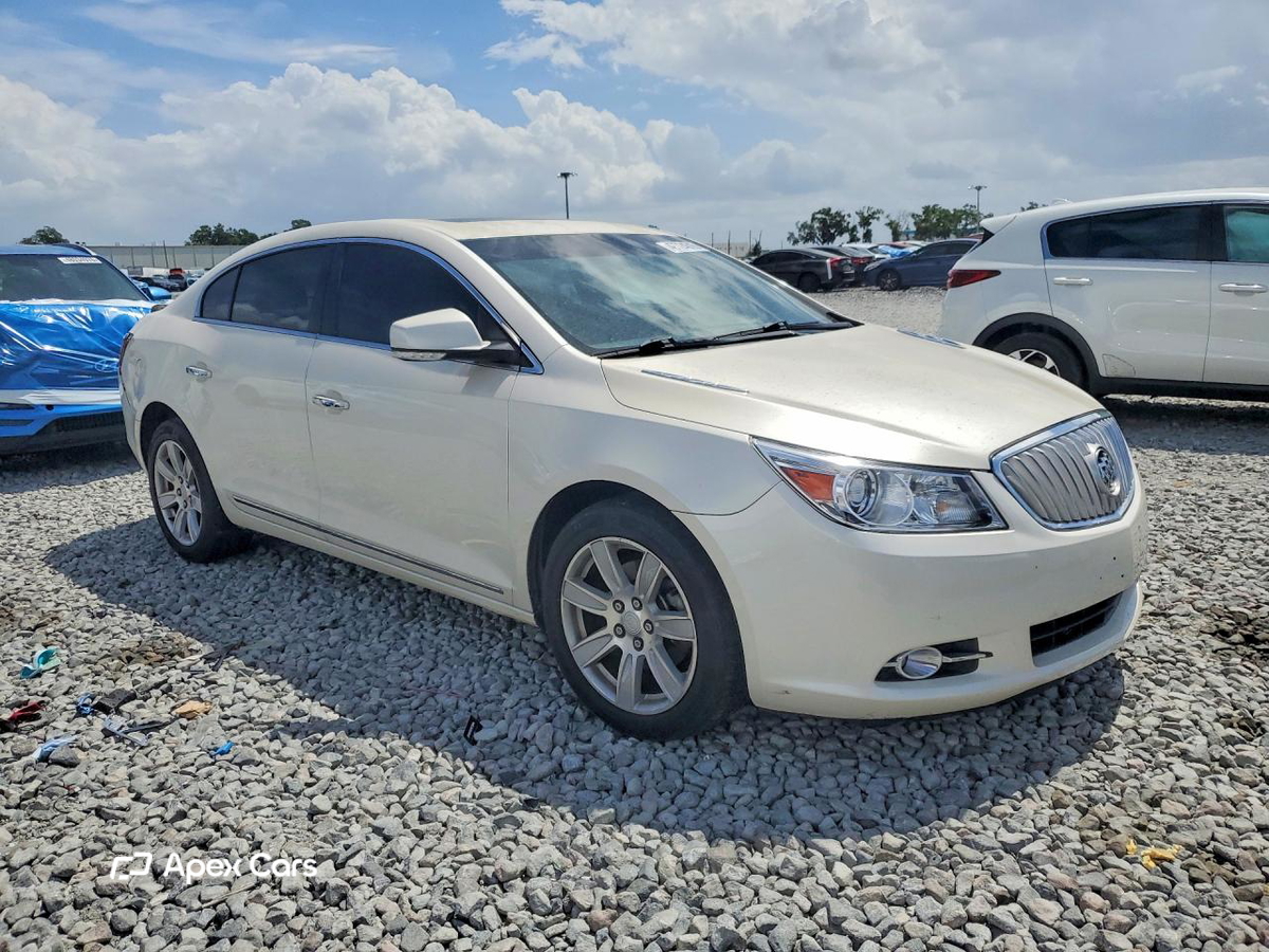 Buick LaCrosse 2011
