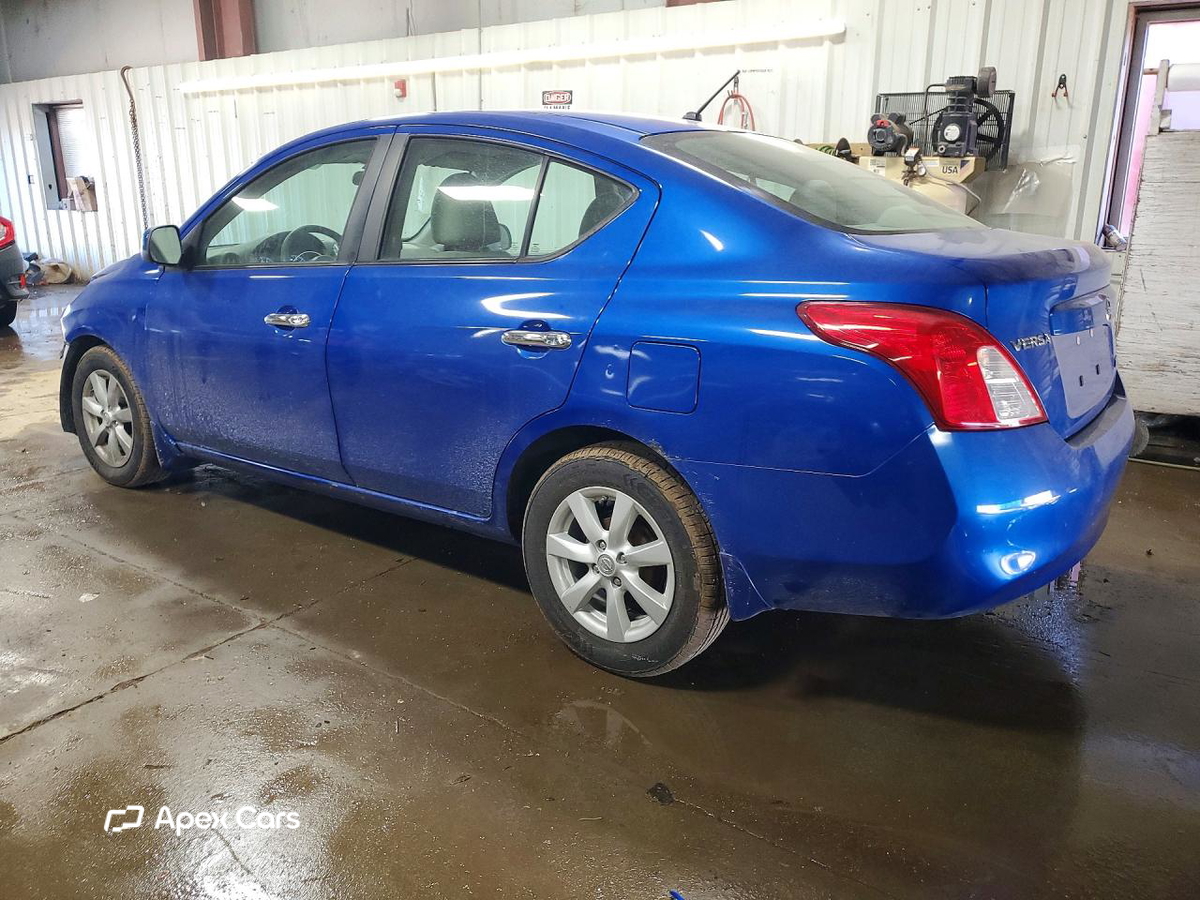 Nissan Versa 2012