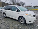 Toyota Sienna 2011
