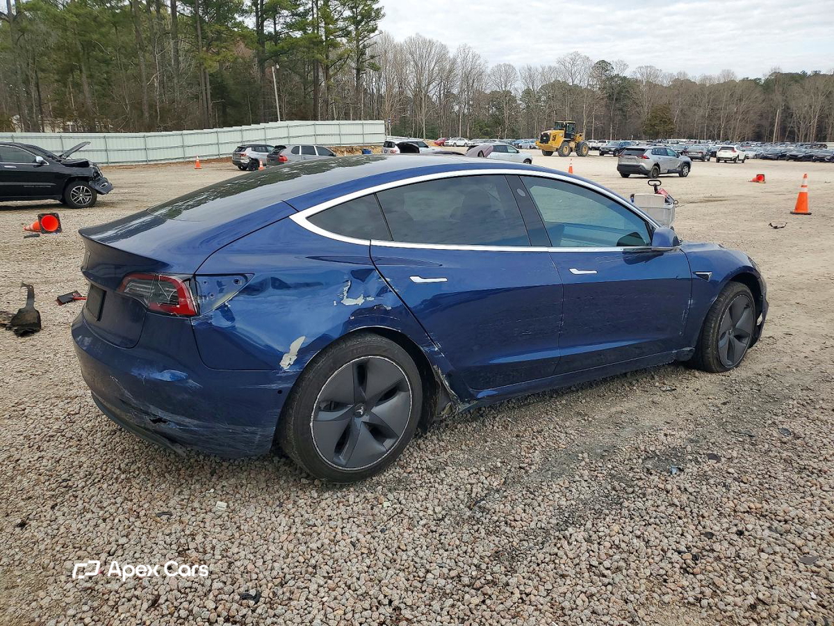 Tesla Model 3 2020