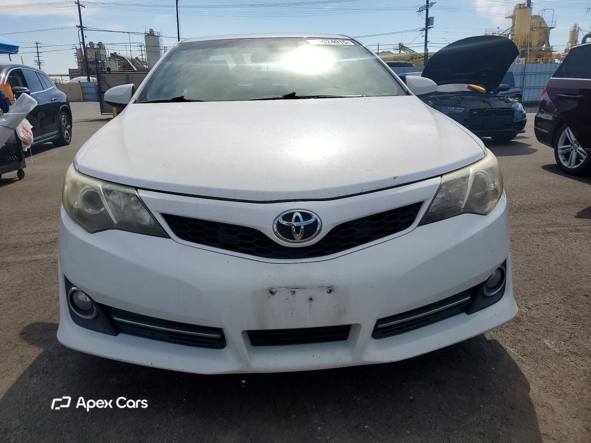 Toyota Camry 2012