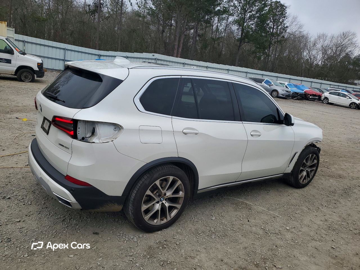 BMW X5 2021