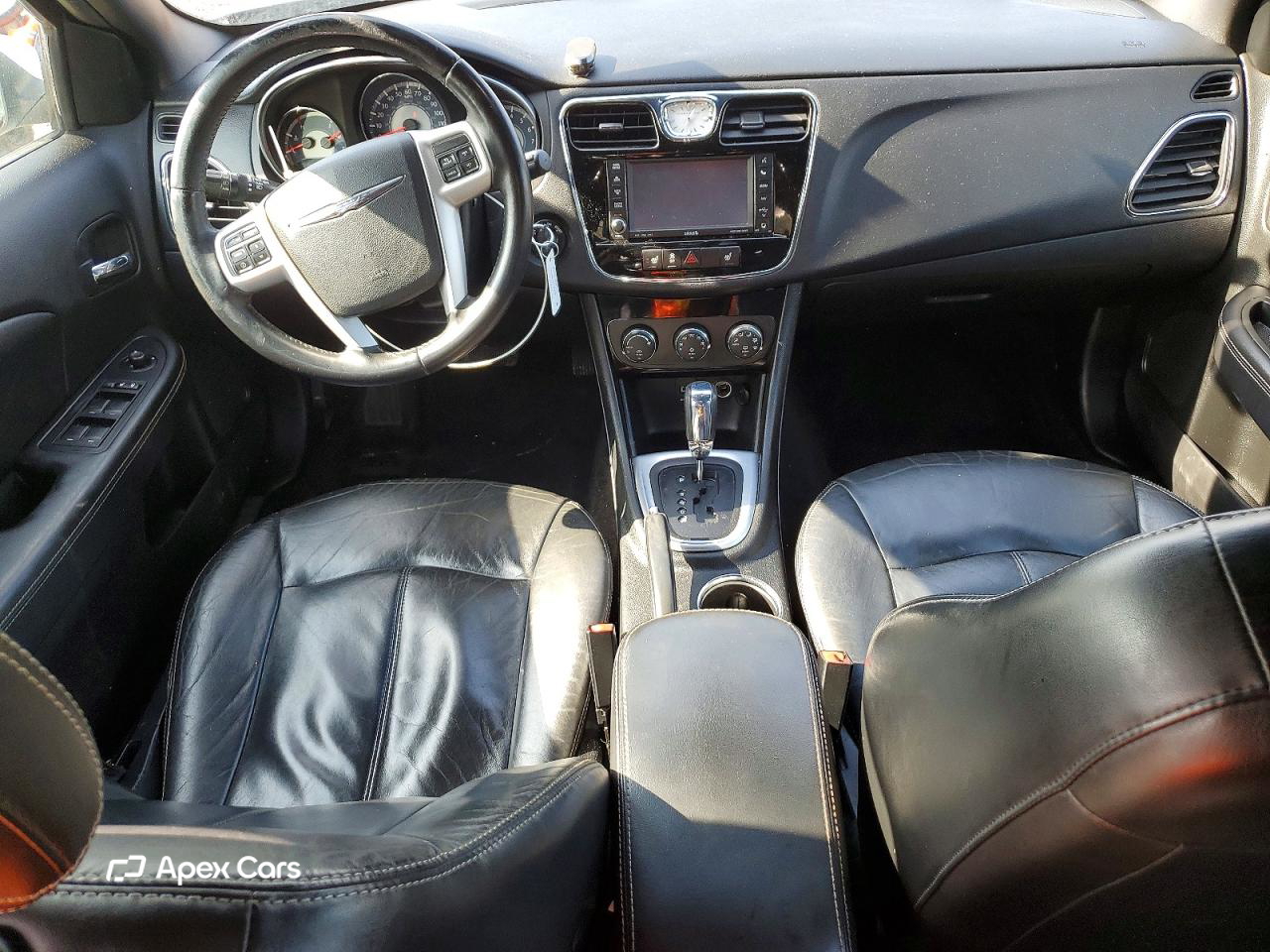 Chrysler 200 2012