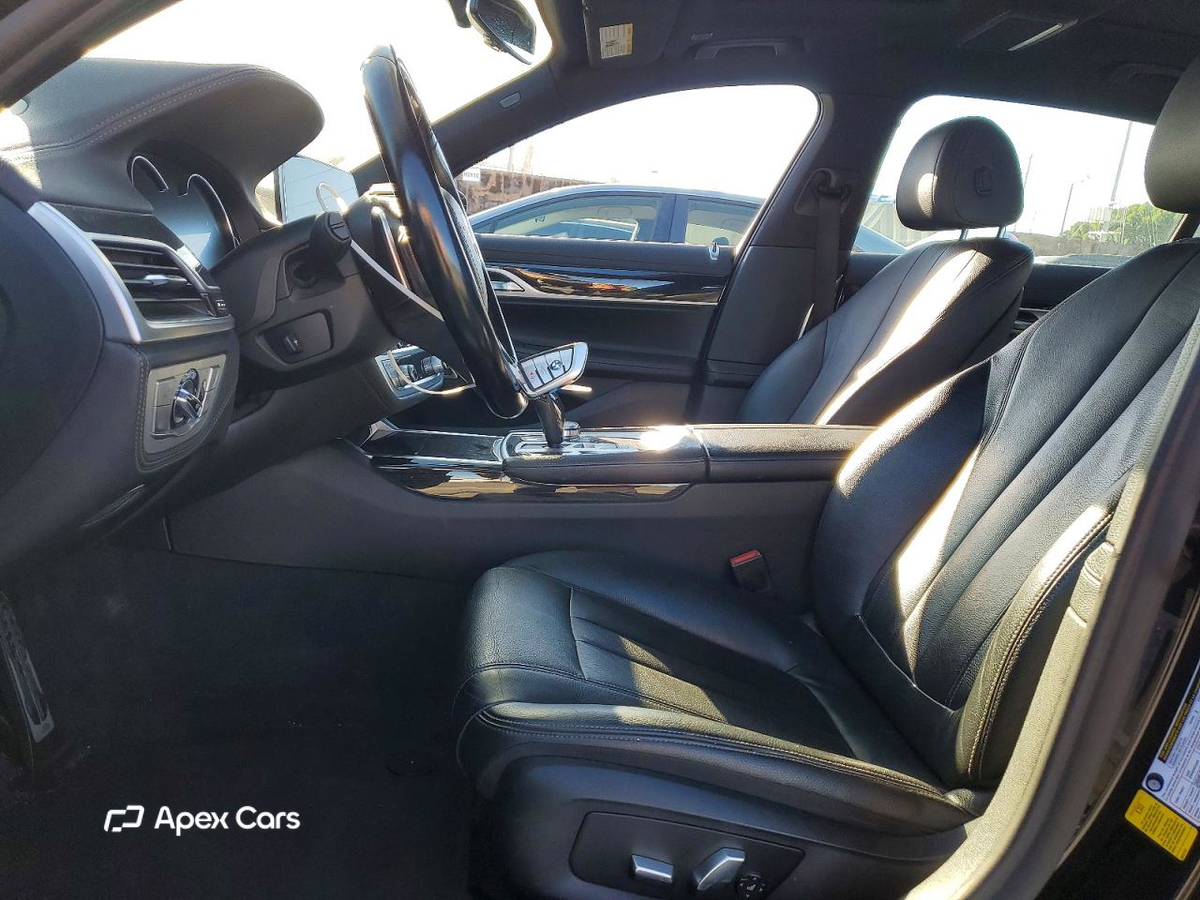 BMW Series 7 2019