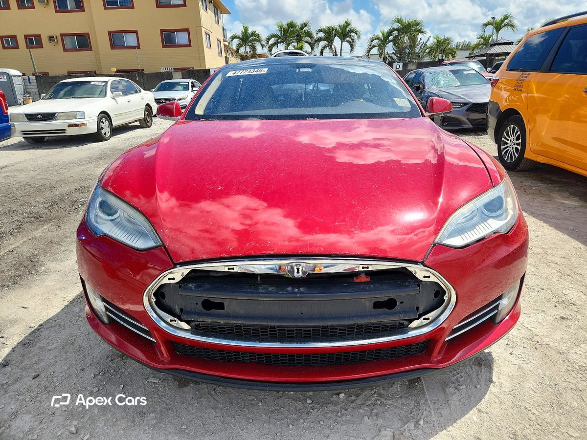 Tesla Model S 2013