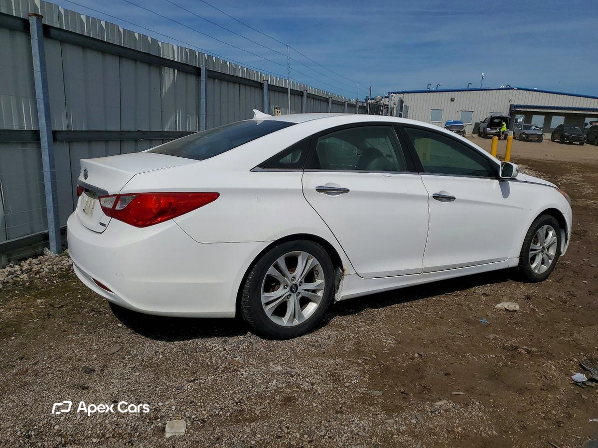 Hyundai Sonata 2011