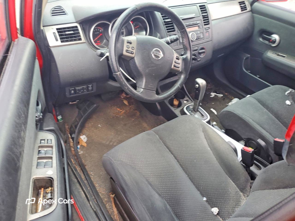 Nissan Versa 2012
