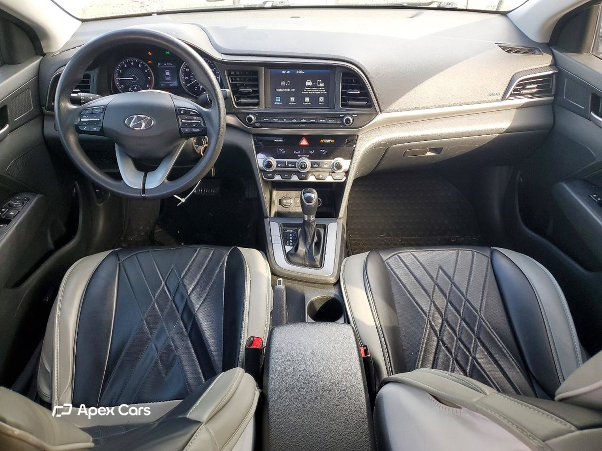 Hyundai Elantra 2020