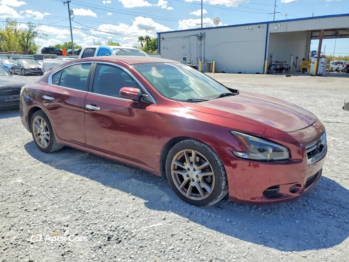 Nissan Maxima 2013