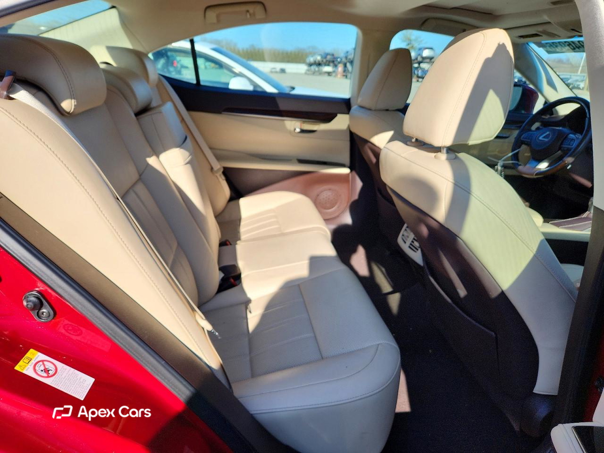 Lexus ES 2017