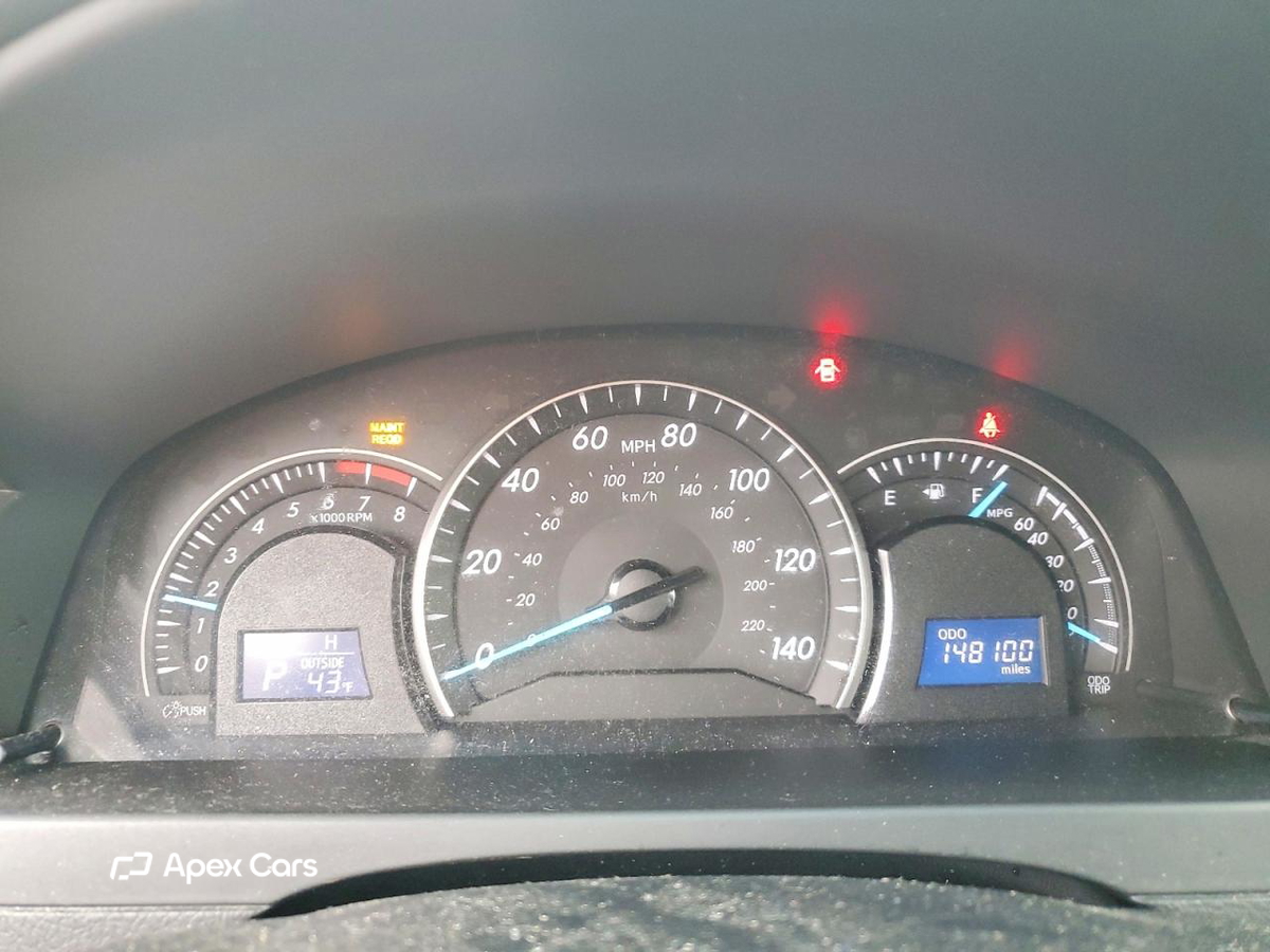 Toyota Camry 2012