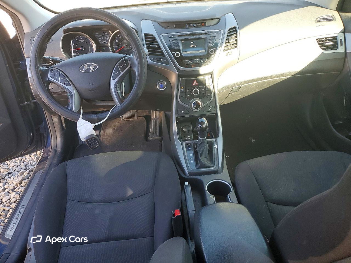 Hyundai Elantra 2016