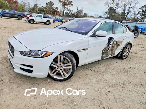Jaguar XE 2017 - Zdjęcie 1 z 12