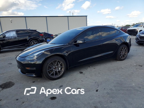 Tesla Model 3 2023 - Image 1 of 12