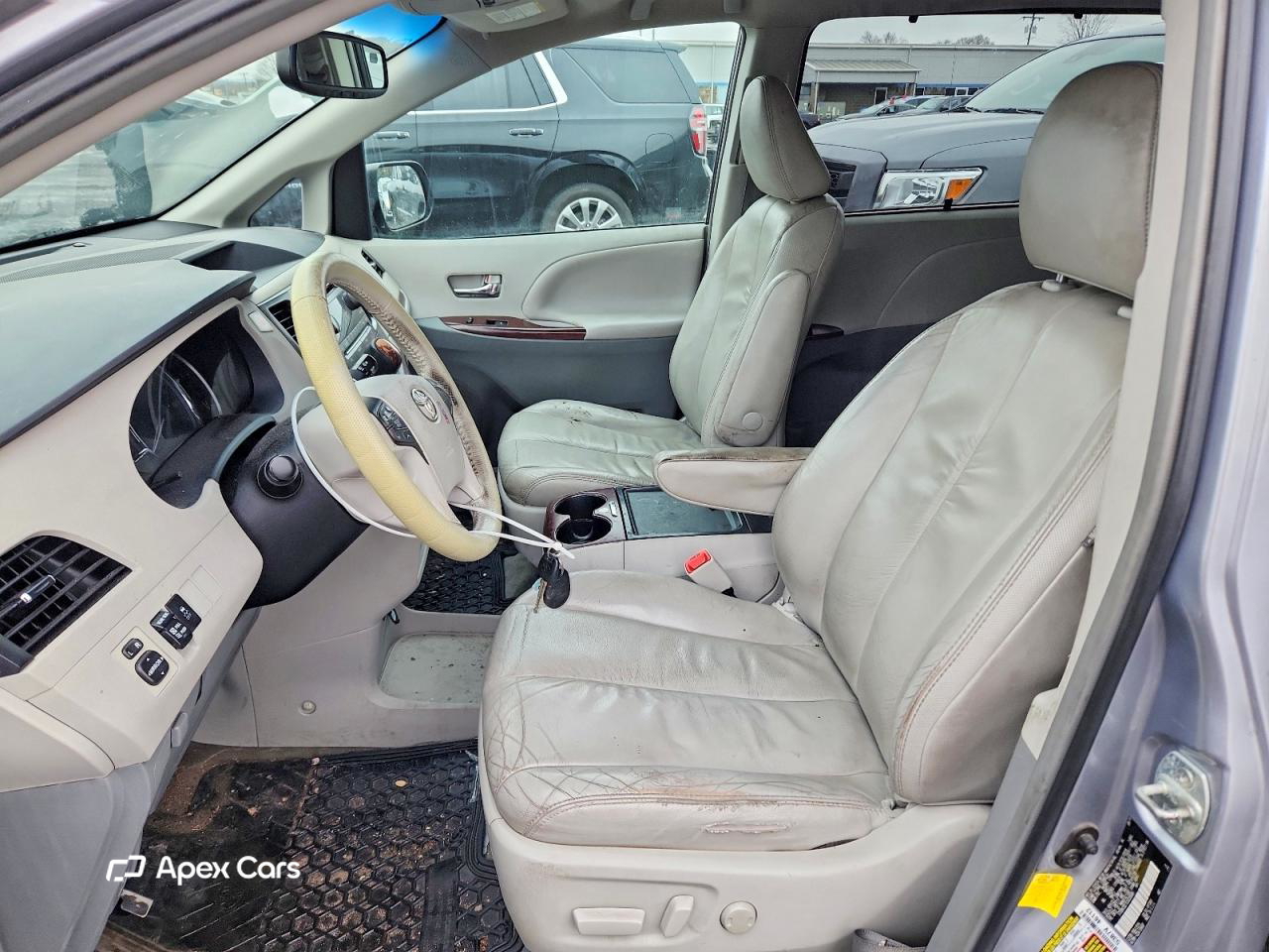 Toyota Sienna 2012