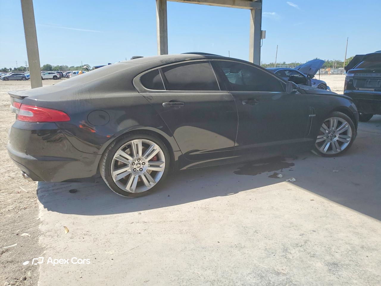 Jaguar XF 2011