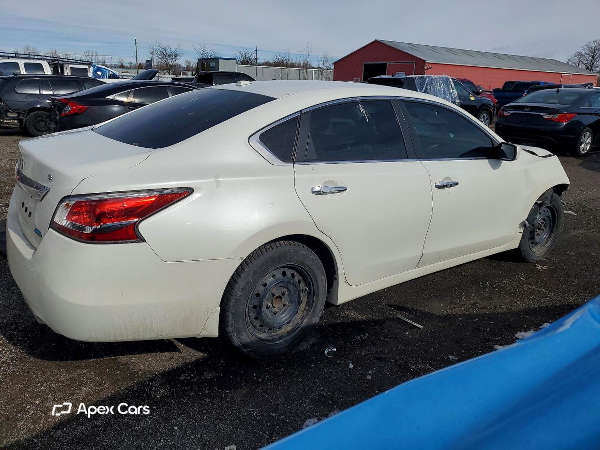 Nissan Altima 2015