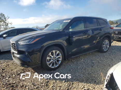 Toyota Highlander 2021 - Image 1 of 13