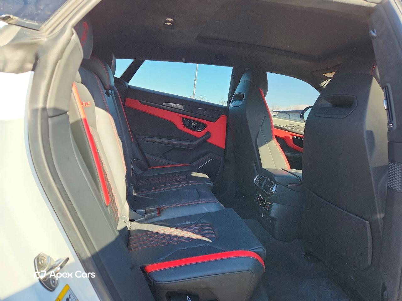 Lamborghini Urus 2024