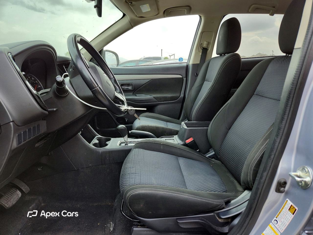Mitsubishi Outlander 2016