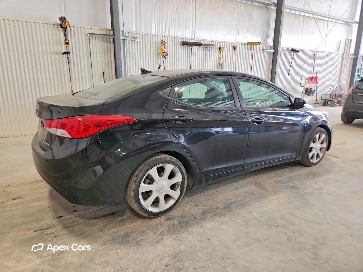 Hyundai Elantra 2012
