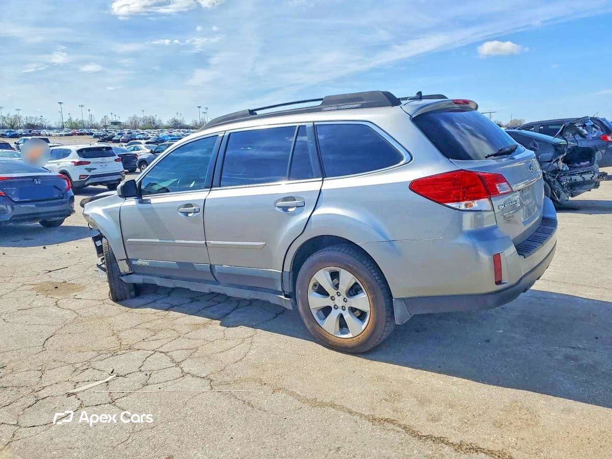 Subaru Outback 2011
