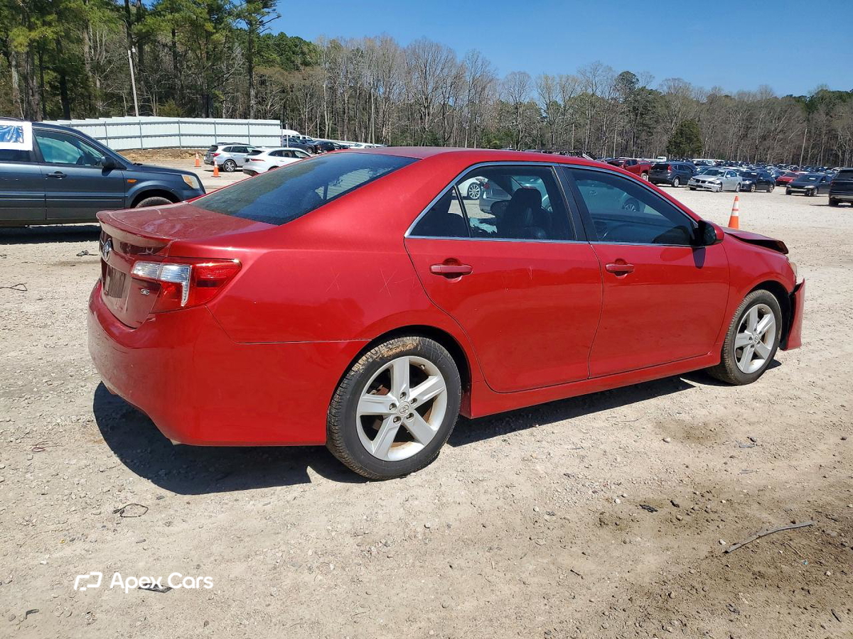 Toyota Camry 2012