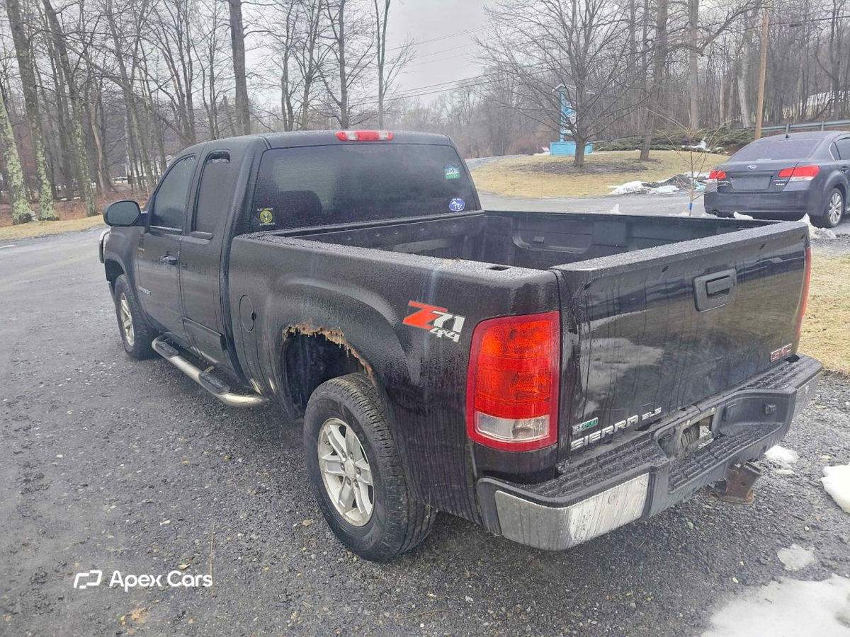 GMC Sierra 2011