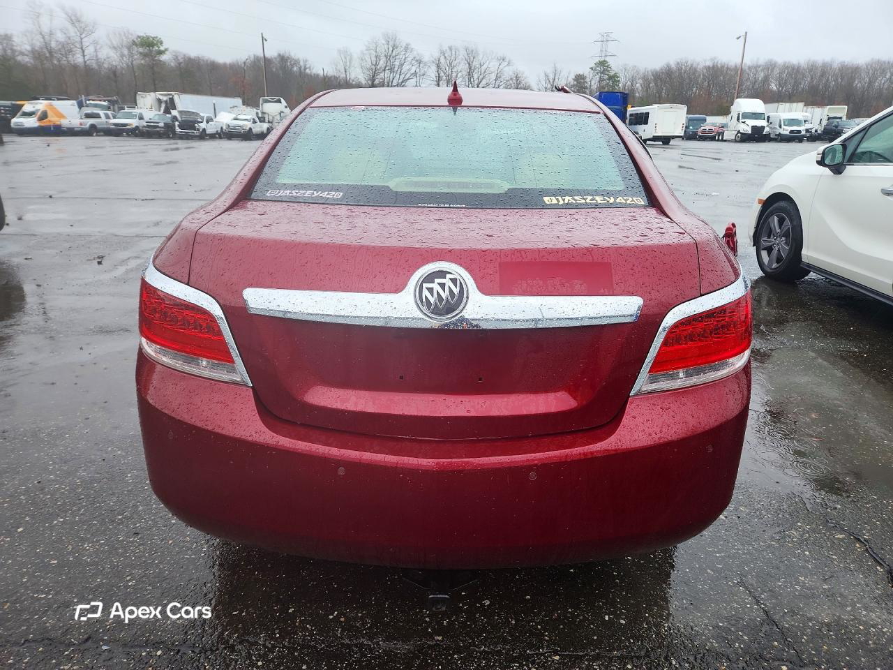 Buick LaCrosse 2011