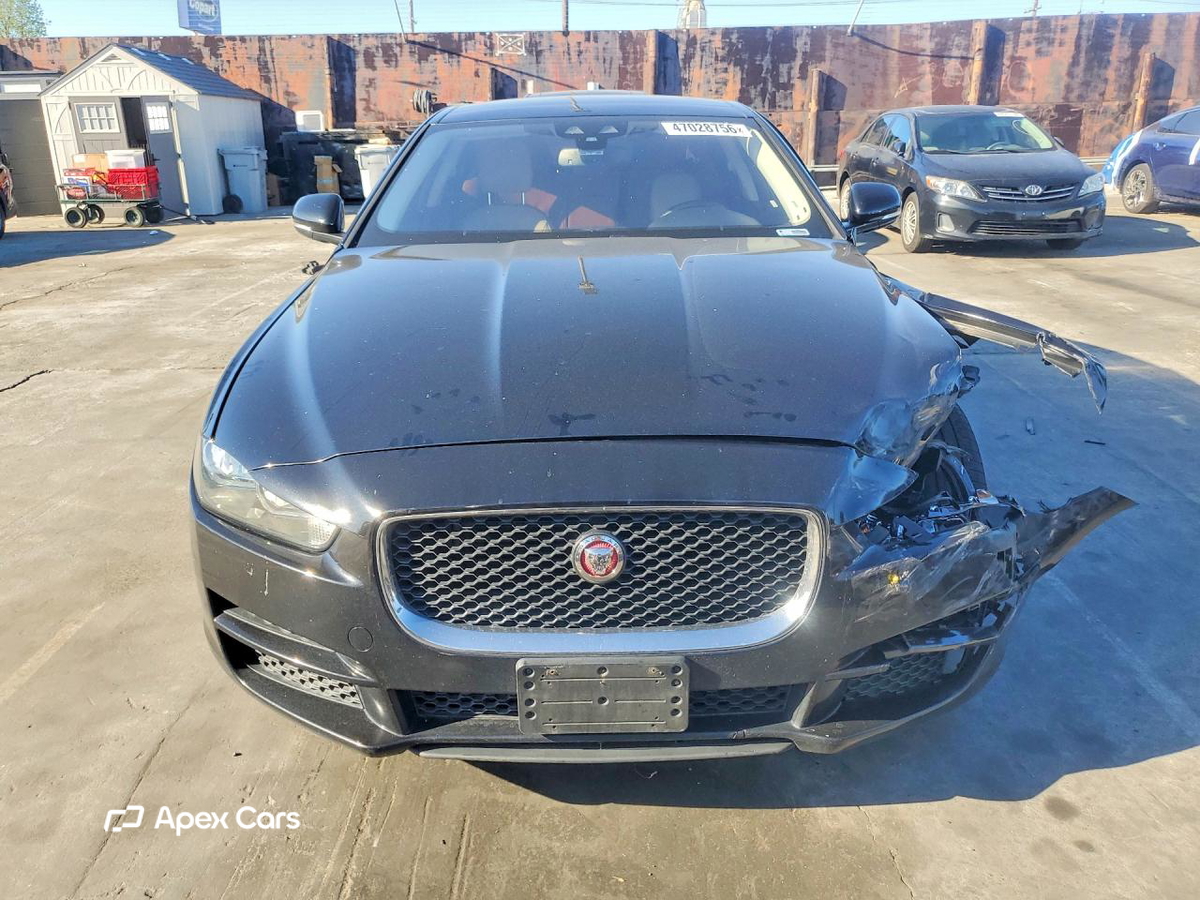 Jaguar XE 2017