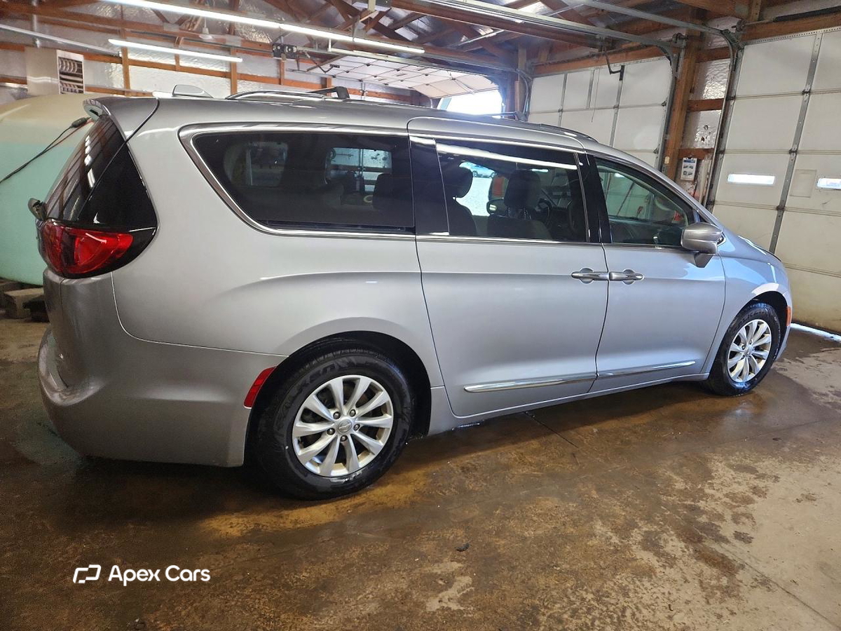 Chrysler Pacifica 2018