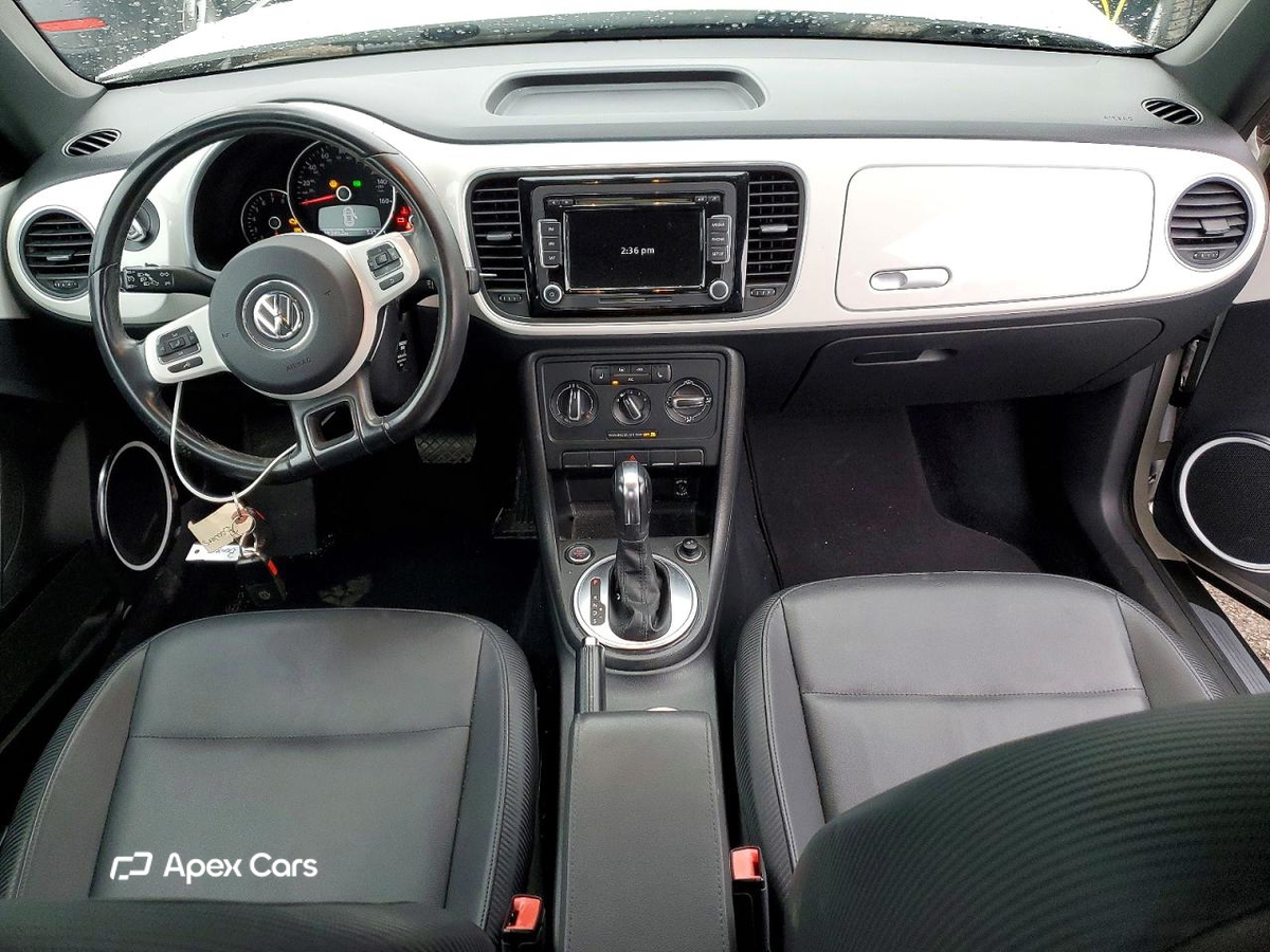 Volkswagen Beetle 2012