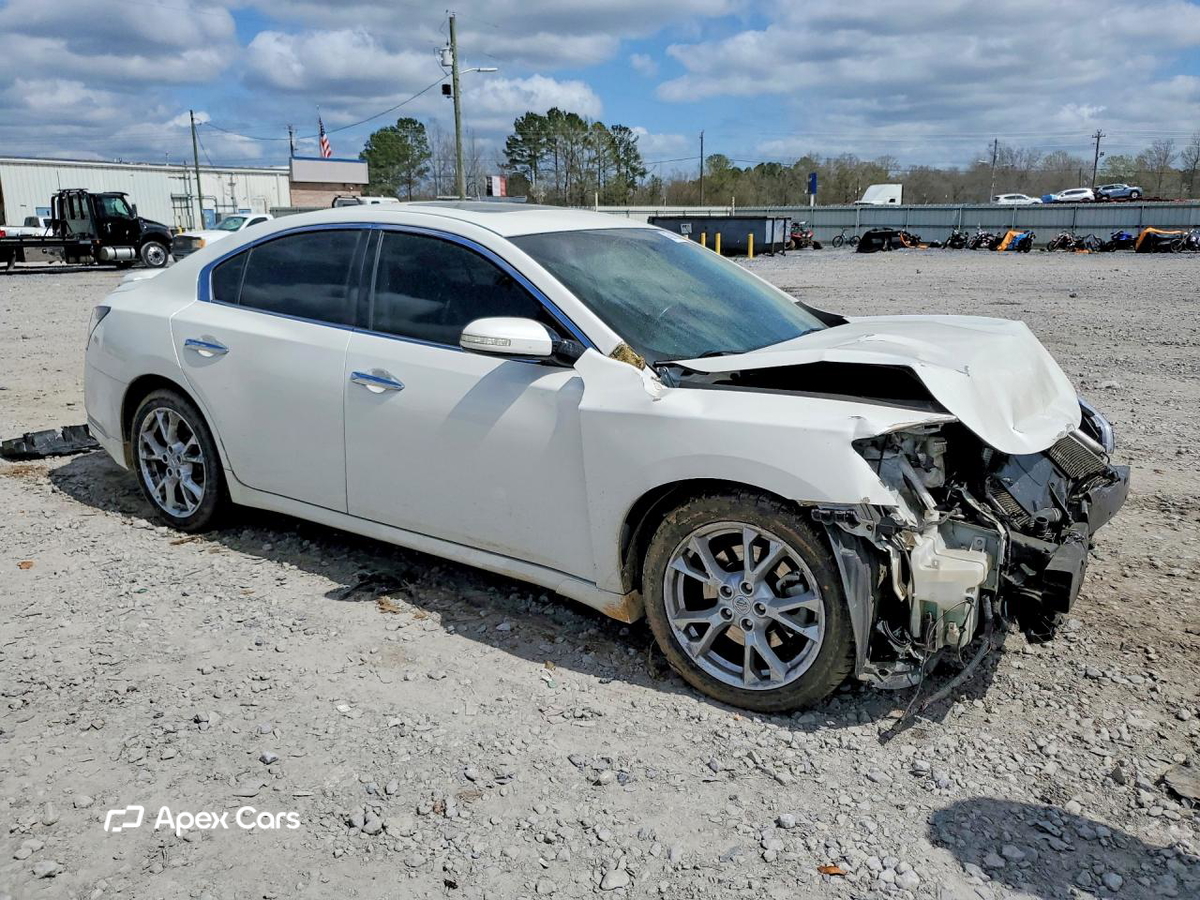 Nissan Maxima 2012
