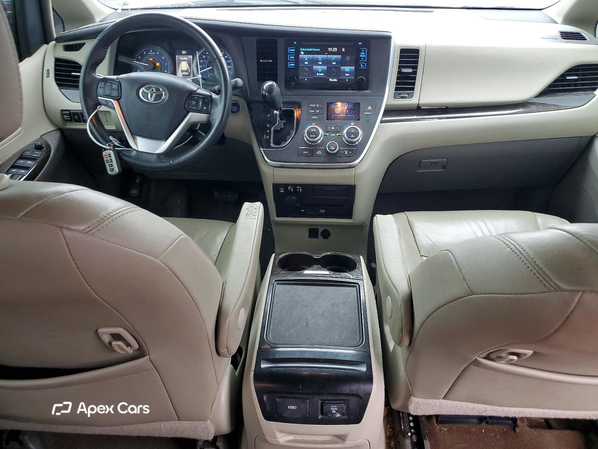 Toyota Sienna 2017