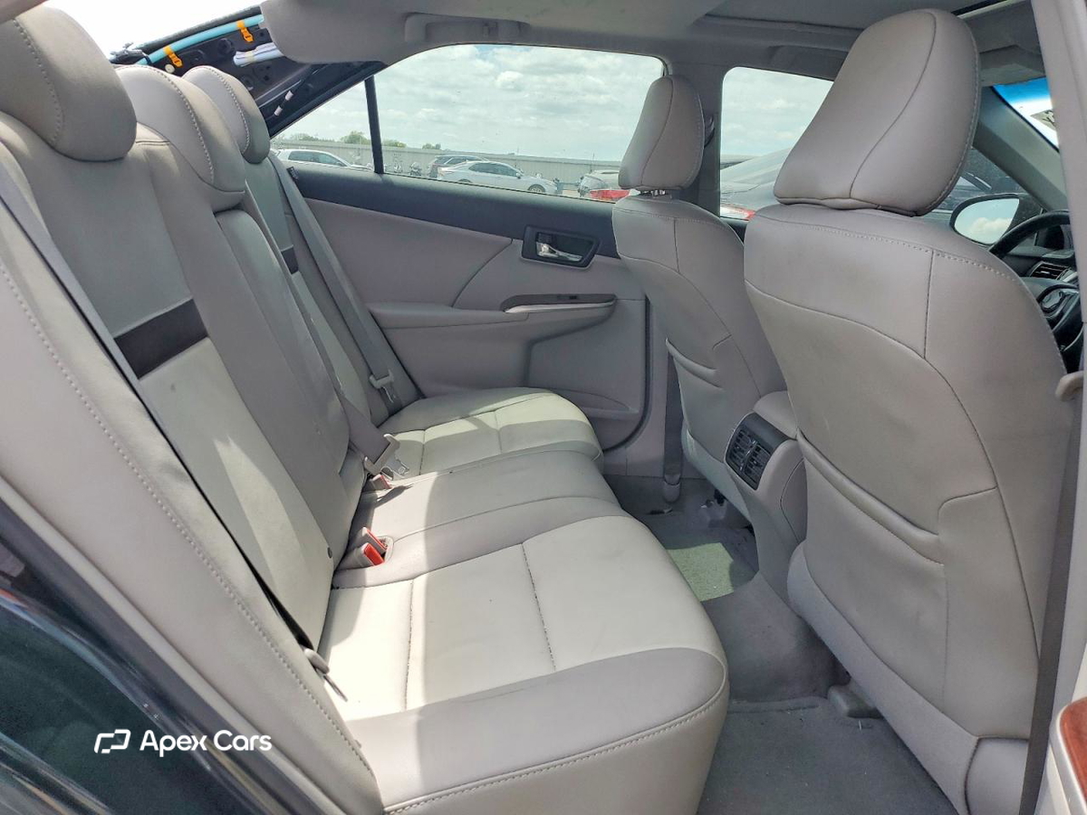 Toyota Camry 2012