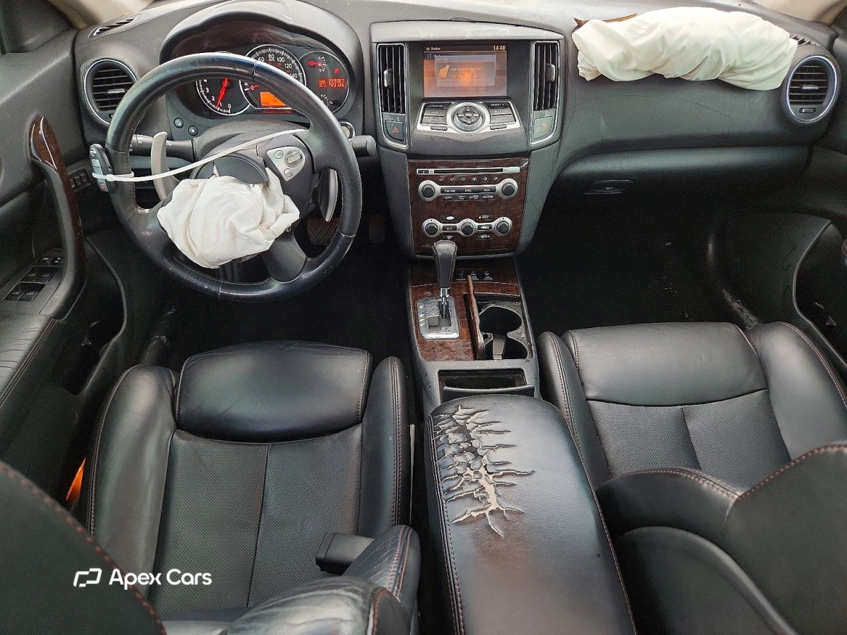Nissan Maxima 2011