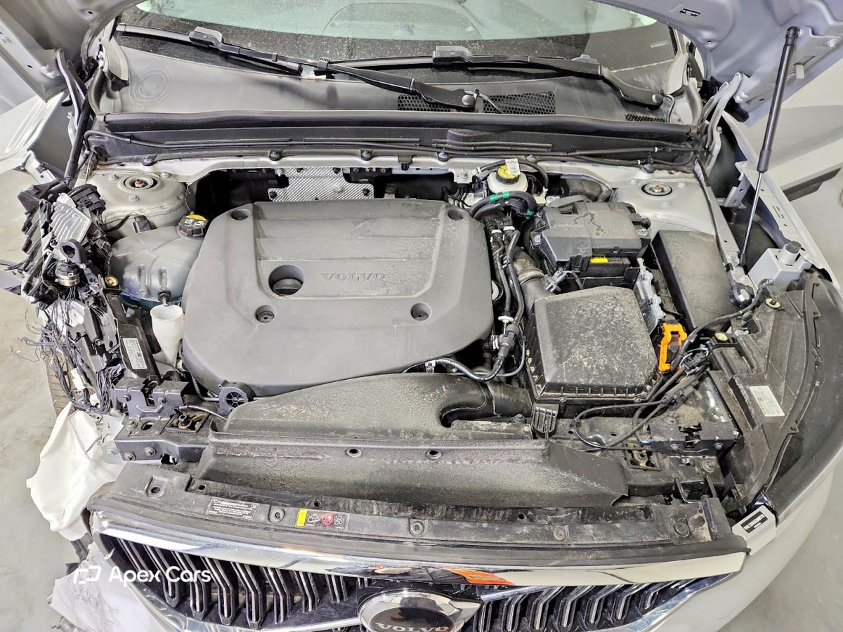 Volvo XC40 2025