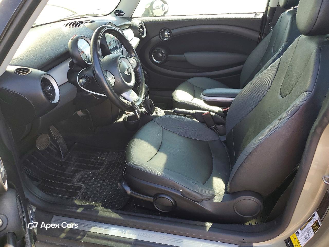 MINI Cooper 2010