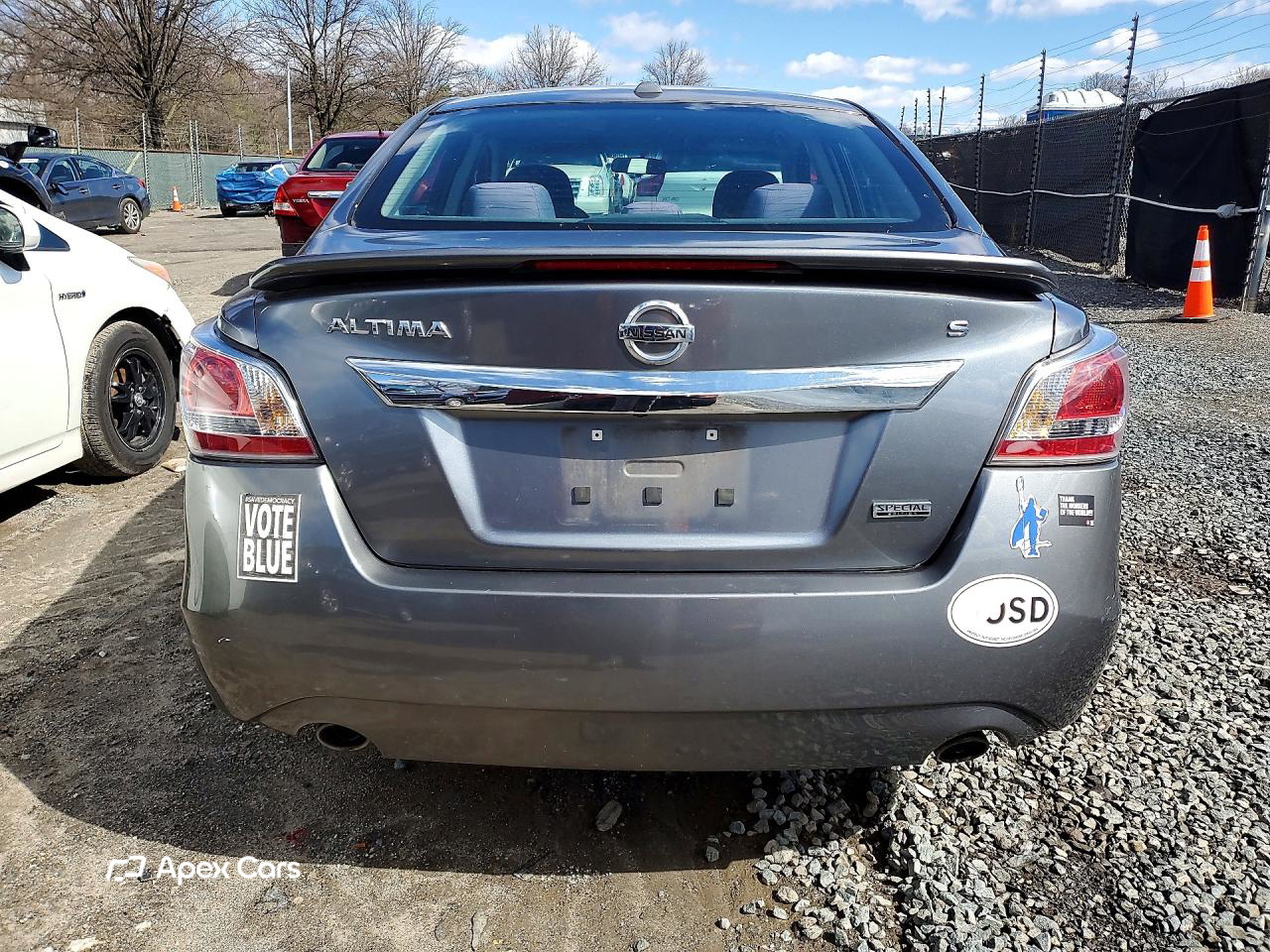 Nissan Altima 2015