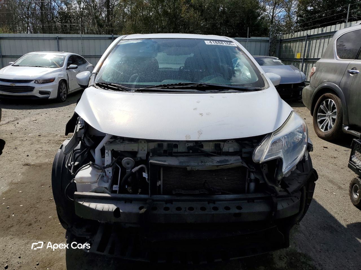 Nissan Versa 2016