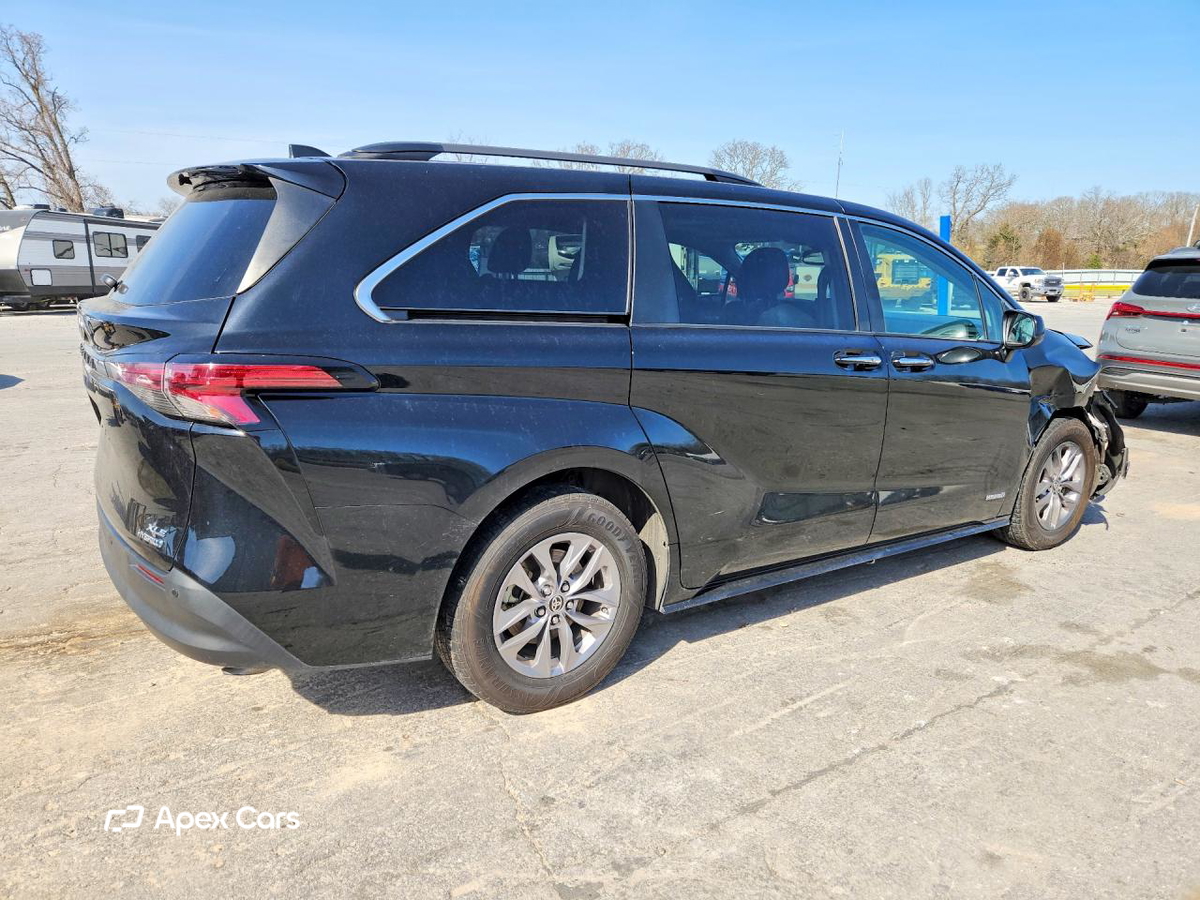 Toyota Sienna 2021