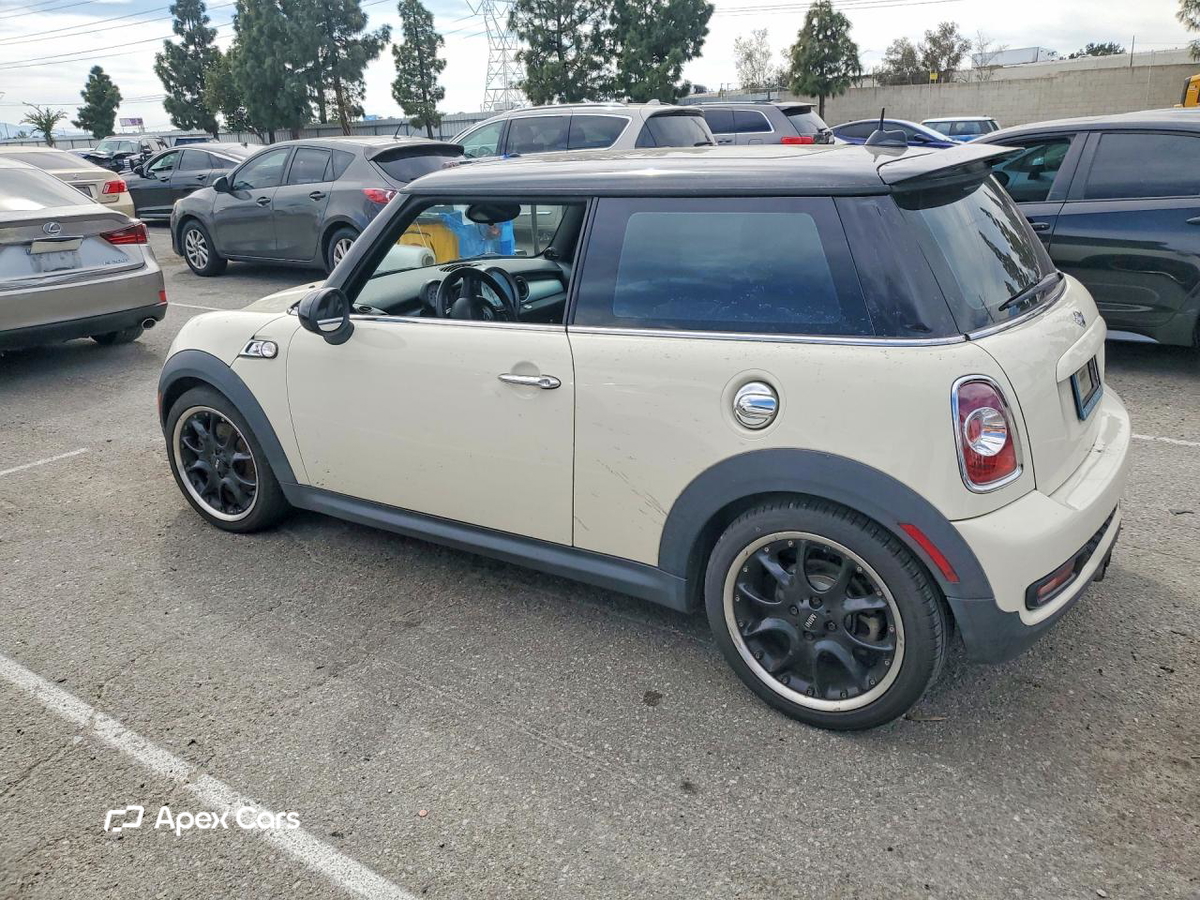 MINI Cooper 2012