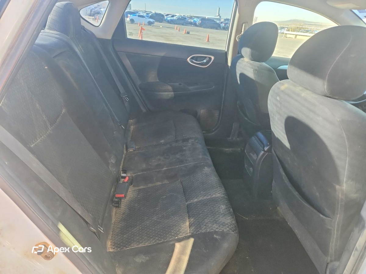 Nissan Sentra 2015