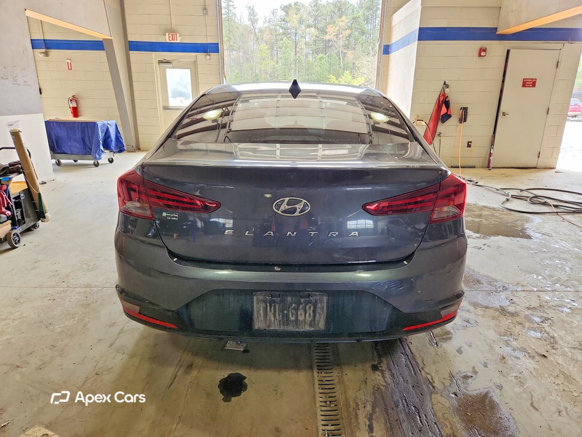 Hyundai Elantra 2020