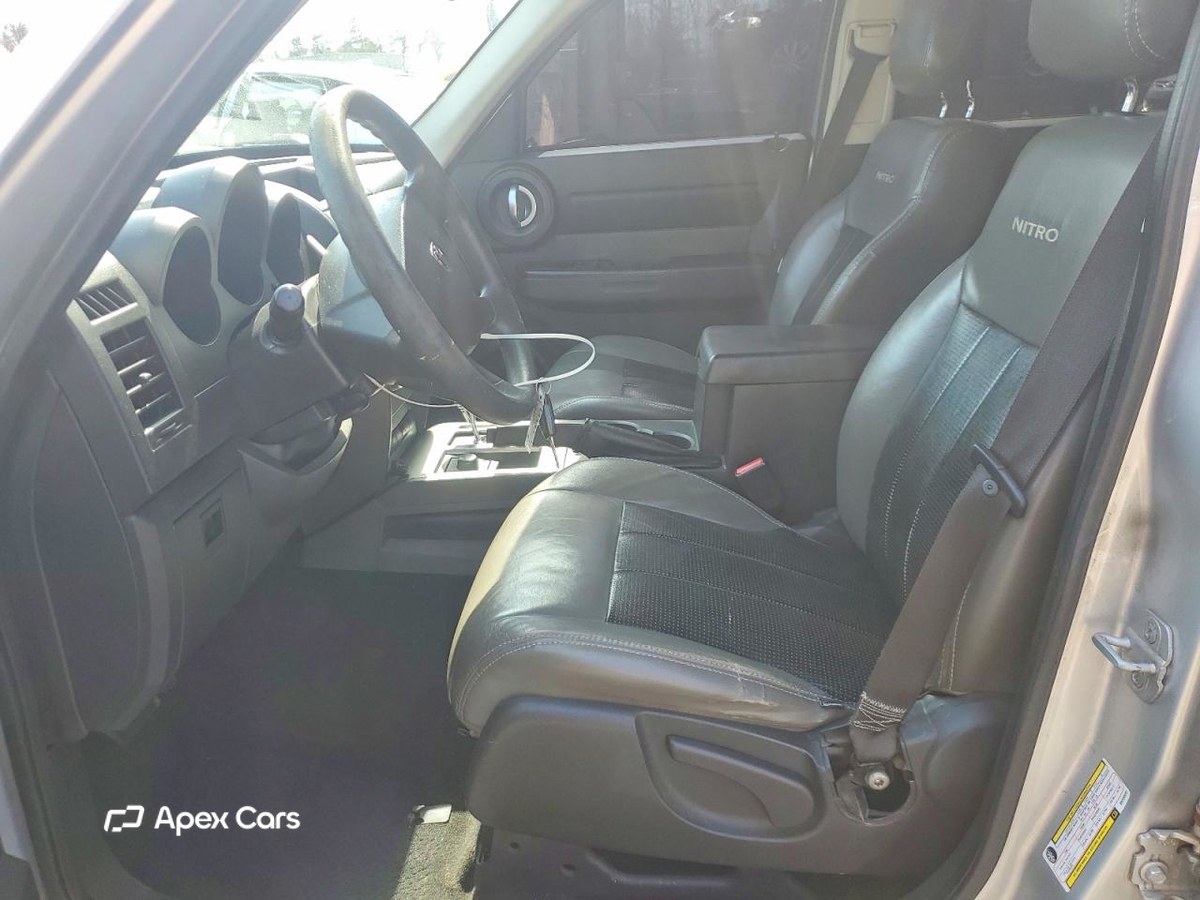 Dodge Nitro 2011